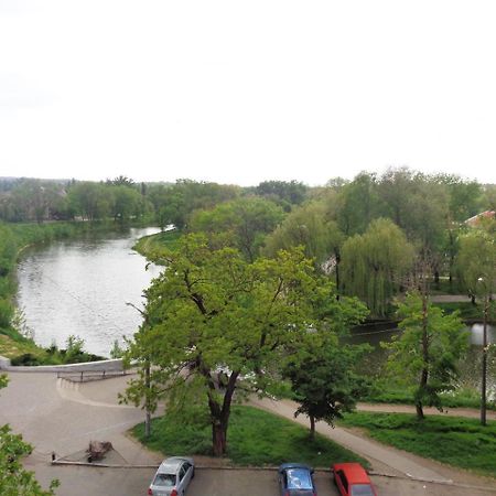 Староярмаркова С Видом На Парк И Реку Kryvyi Rih Dış mekan fotoğraf